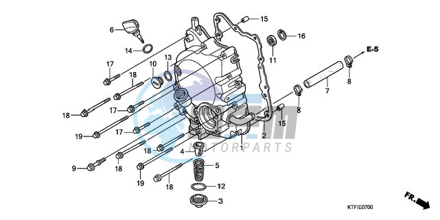 RIGHT CRANKCASE COVER