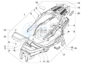 Fuoco 500 e3 800 drawing Helmet box - Undersaddle