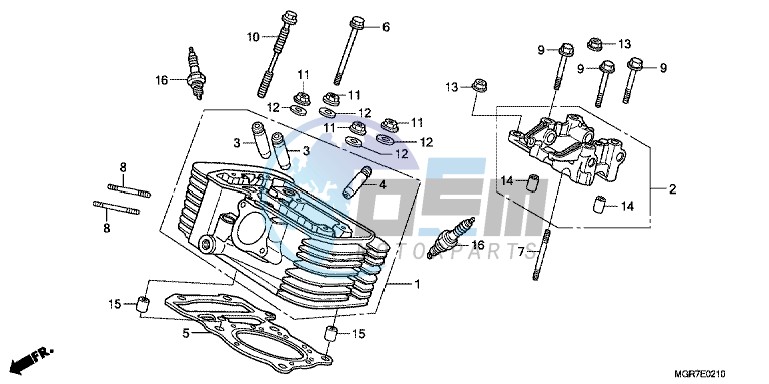 REAR CYLINDER HEAD