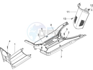 NRG 50 power DT drawing Central cover - Footrests