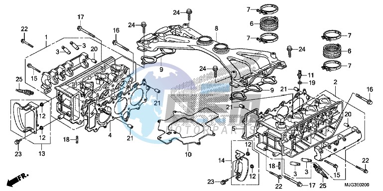 CYLINDER HEAD