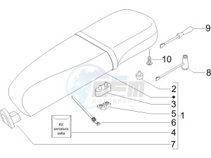 LX 50 4T drawing Saddle - Tool roll