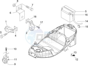 Liberty 200 4t (N15000U01) drawing Remote control switches - Battery - Horn