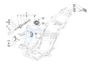 Runner 125 ST 4T E3 (EMEA) drawing Locks