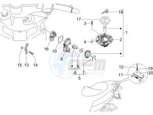 Runner 200 VXR 4t Race drawing Locks