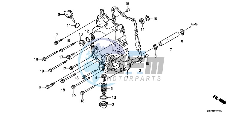 RIGHT CRANKCASE COVER