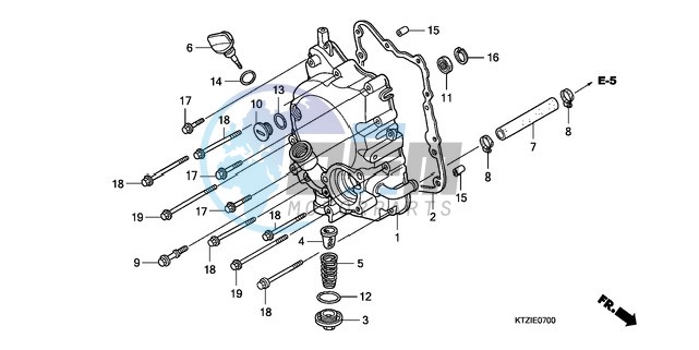 RIGHT CRANKCASE COVER