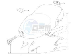 LX 50 4T-4V USA drawing Saddle - Tool roll