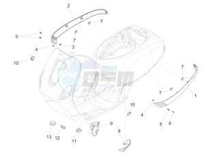 LXV 150 4T 3V E3 (APAC) (CN, RI, VT) drawing Side cover - Spoiler