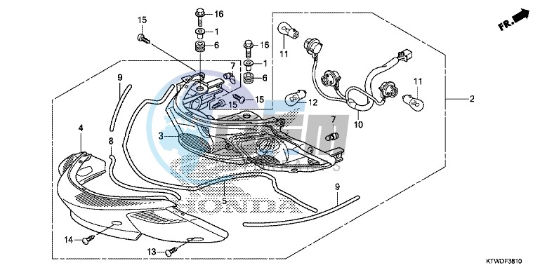 REAR COMBINATION LIGHT