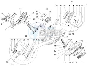 BV 350 ST 4T 4V IE ABS E4 (NAFTA) drawing Central cover - Footrests