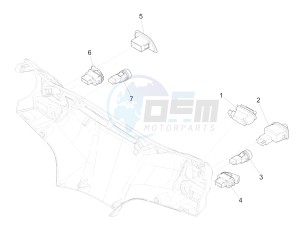 Liberty 50 iGet 4T 3V-2015-2017 (EMEA) drawing Selectors - Switches - Buttons