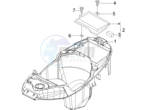 Liberty 200 4t (N15000U01) drawing Helmet box - Undersaddle