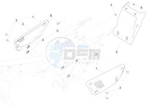 V9 Roamer 850 (USA) drawing Central body