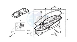 GTS 300i drawing HELMET BOX