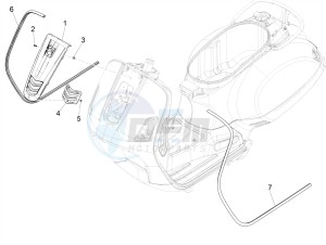 GTS 300 SUPER IE ABS E4 (APAC) drawing Front shield