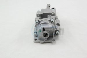 Product image: Aprilia - 2A000539 - Oil pump 