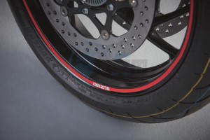 Product image: Suzuki - 990D0-WHL03-RD1 - RIM DECAL FOR 1 WHEEL, 17 INCH 