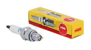 Product image: Sym - 1PDR7EA-3 - SPARK PLUG NGK DR7EA 