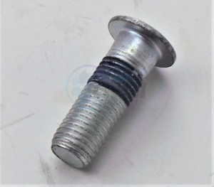 Product image: Yamaha - 9011110X0000 - SCREW  