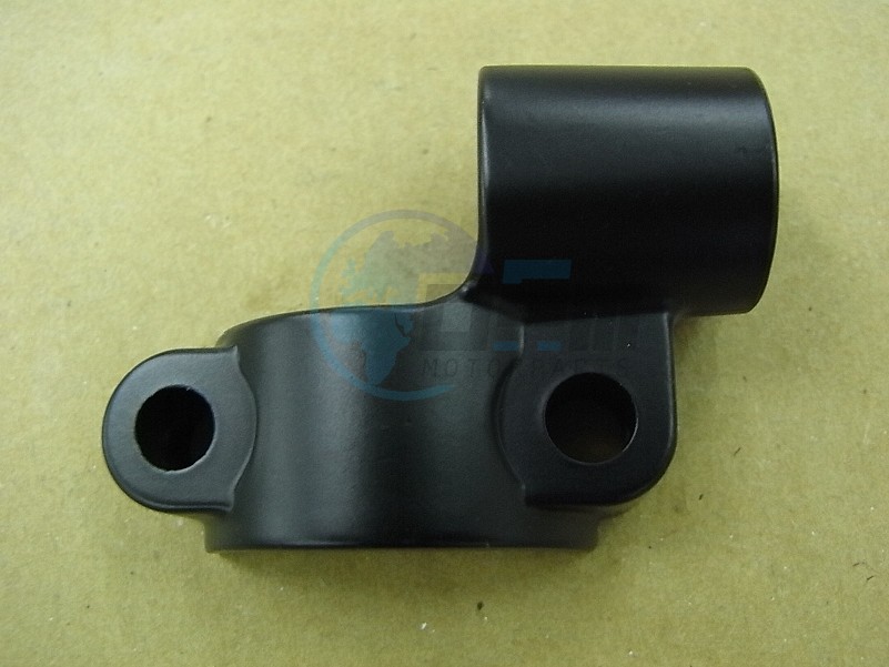 Product image: Sym - 45517-L4A-000 - RH. M/C HOLDER  0