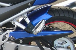 Product image: Suzuki - 990D0-17H80-YLE - REAR HUGGER FENDER, MODIFIED 