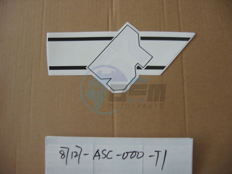 Product image: Sym - 87127-ASC-000-T1 - R BODY COVER STRIPE  1