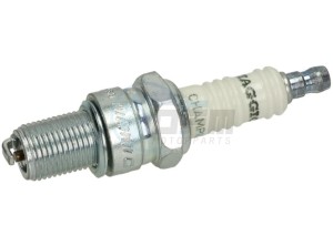 Product image: Piaggio - 438065 - SPARK PLUG CHAMPION N2C 