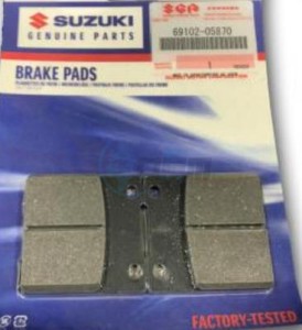 Product image: Suzuki - 69102-05870 - PAD & SHIM SET 