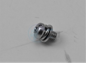 Product image: Suzuki - 15116-10F00 - SCREW 