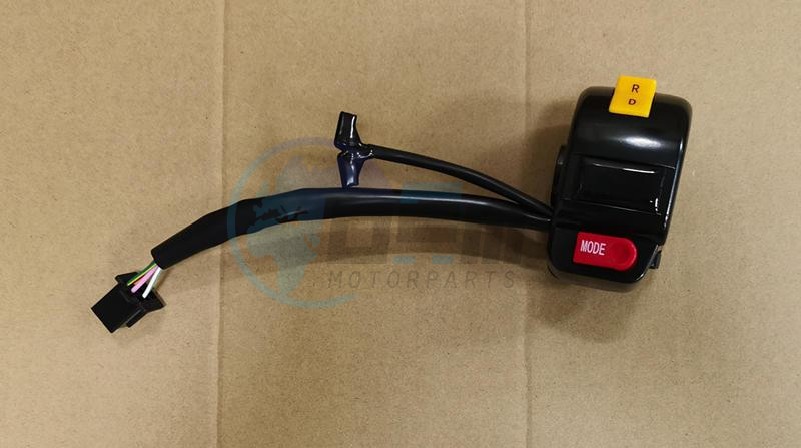 Product image: Sym - 35150-E9A-000 - R. HANDLE SW.  0