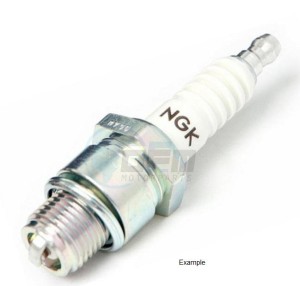 Product image: Suzuki - 09482-00408 - SPARK PLUG,CR7H 