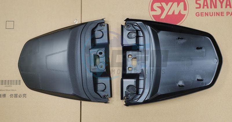 Product image: Sym - 83650-XB9-000 - RR.CENTER COVER  0