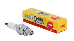 Product image: Sym - 11270000SYM - SP PLUG NGK CR7HSA 