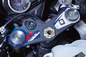 Product image: Suzuki - 990D0-47H03-BLU - YOKE PROTECTION BLUE/WHITE 