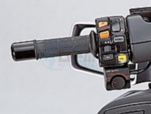 Product image: Suzuki - 57100-10832 - AN650 HANDLE GRIP HEATER SET 