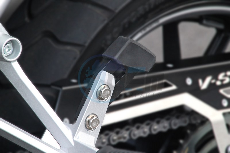 Product image: Suzuki - 990D0-31JLB-000 - SIDE CASE BRACKET  0