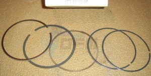 Product image: Yamaha - 4JH116030000 - PISTON RING SET (STD) 