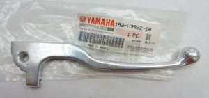 Product image: Yamaha - 1B2H39221000 - LEVER 2 