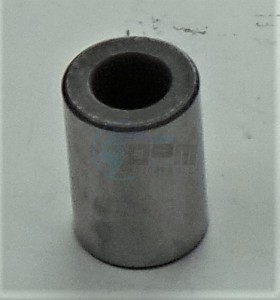 Product image: Aprilia - AP8132927 - DOUBLE CONNECTING ROD PIN 