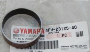 Product image: Yamaha - 4FM231254000 - METAL, SLIDE  