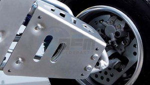 Product image: Suzuki - 990D0-45H00-040 - A-ARM GUARD SET, ALU 