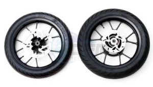 Product image: Rieju - 0/K00.115.0002 - WHEEL SET 17" 10-SPOKED BLACK MRT SM 