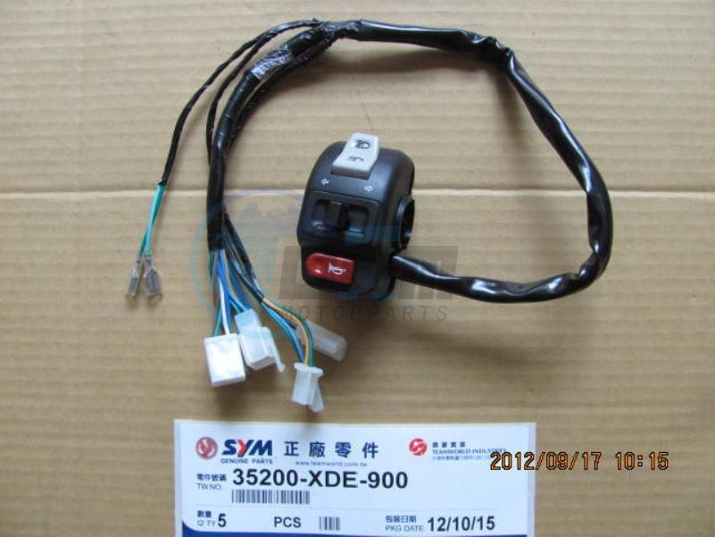 Product image: Sym - 35200-XDE-900 - L.HANDLE SW.UNIT  1