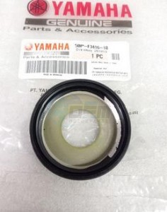 Product image: Yamaha - 5BPF34161000 - COVER, BALL RACE 2 