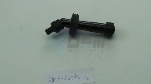 Product image: Yamaha - 3YF823700000 - PLUG CAP ASSY 