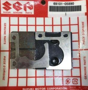 Product image: Suzuki - 69101-05890 - Pad & Shim set 