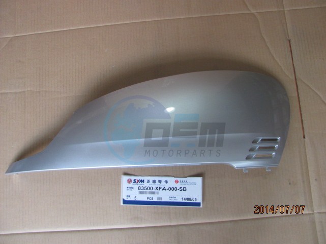 Product image: Sym - 83500-XFA-000-SB - MOTORPLAAT R ZILVER S-880S  0