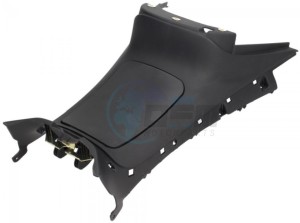 Product image: Gilera - 623189000C - Complete central cover 