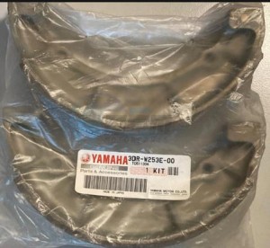 Product image: Yamaha - 3DRW253E0000 - BRAKE SHOE KIT 